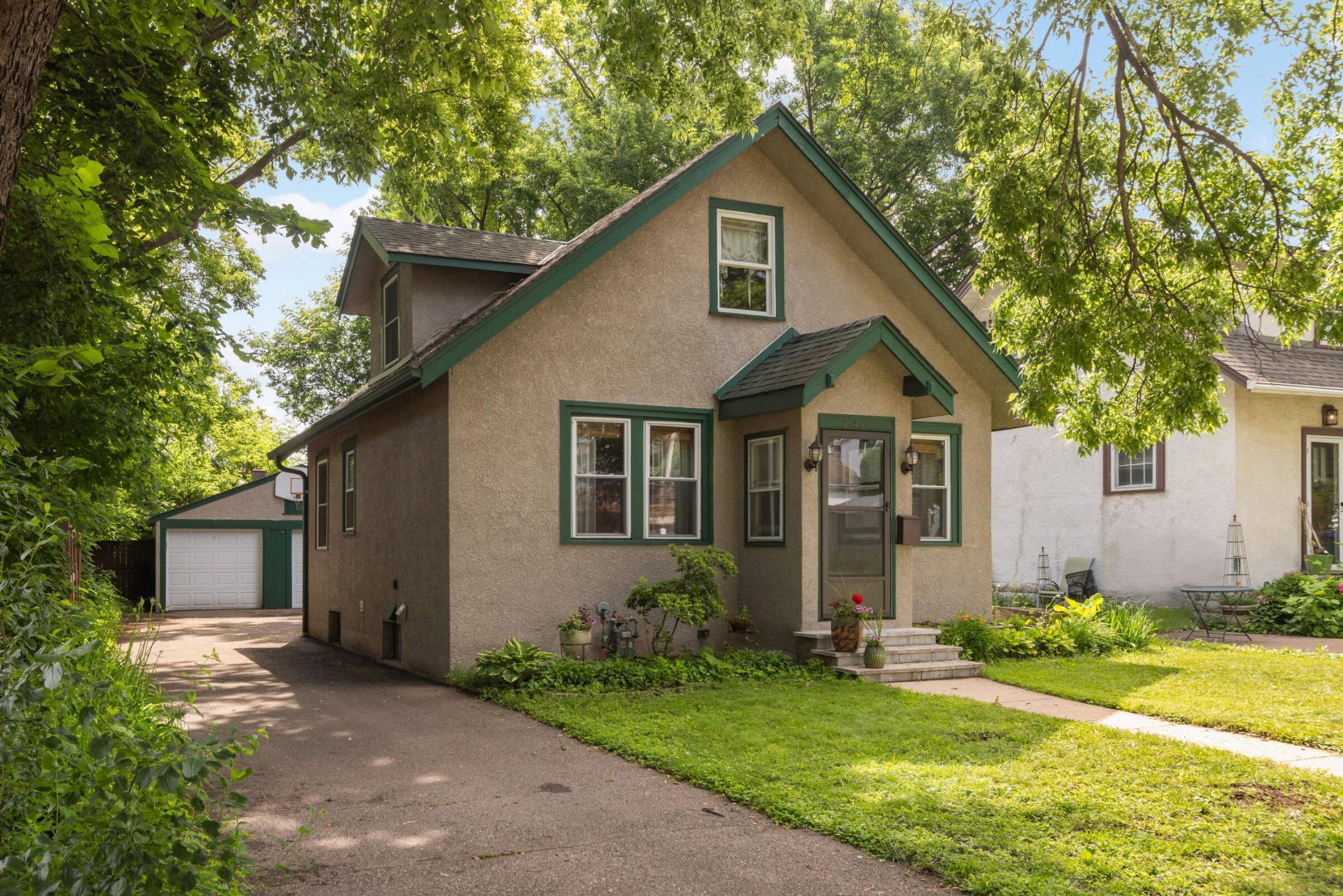 246 Griggs Street Property Photo 1