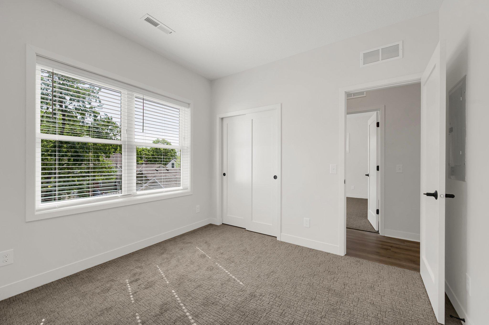 5337 Drew Avenue Property Photo 24