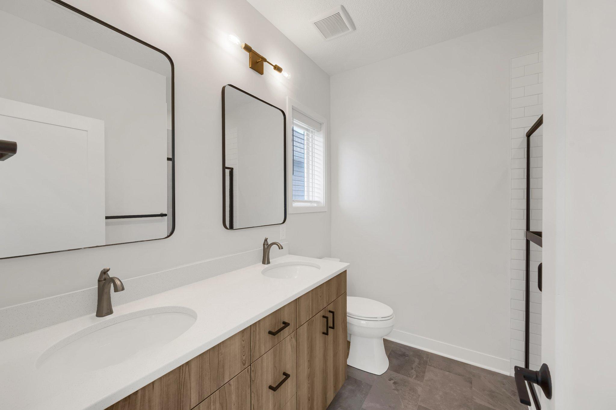 5337 Drew Avenue Property Photo 27