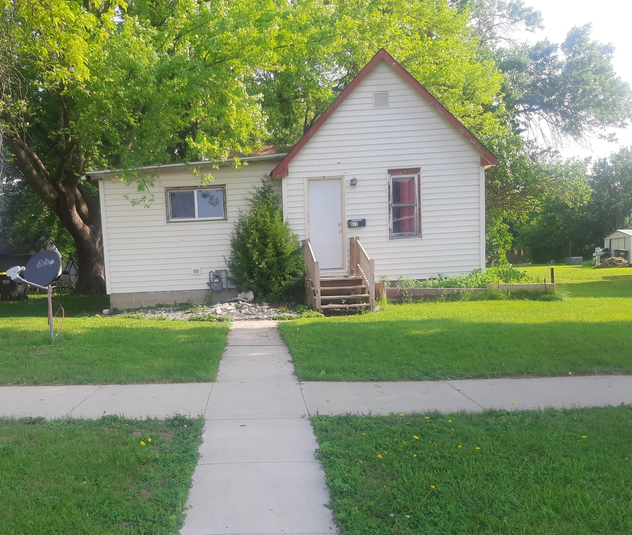 807 Weston Avenue Property Photo 1