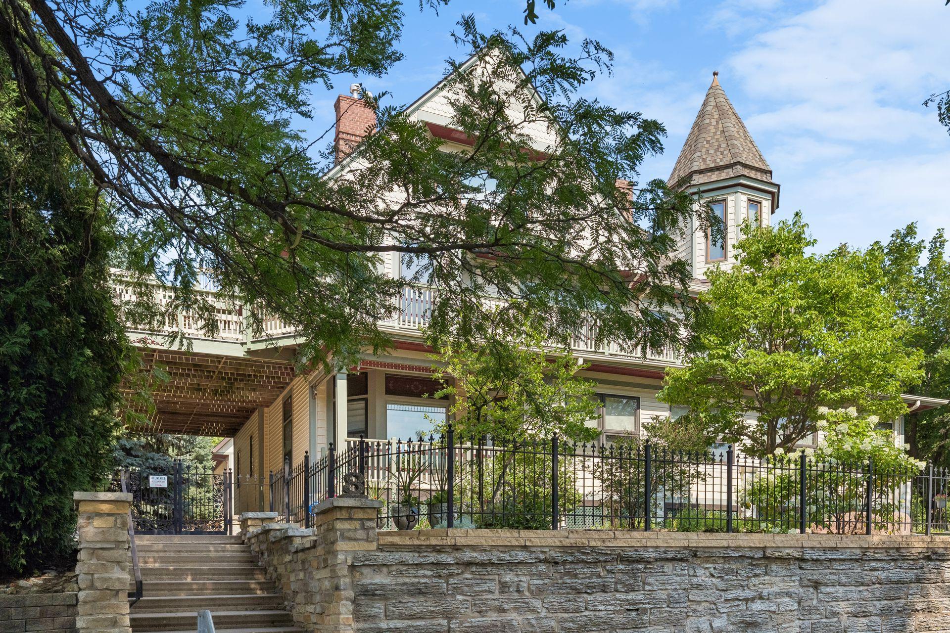 8 Bates Avenue Property Photo 3