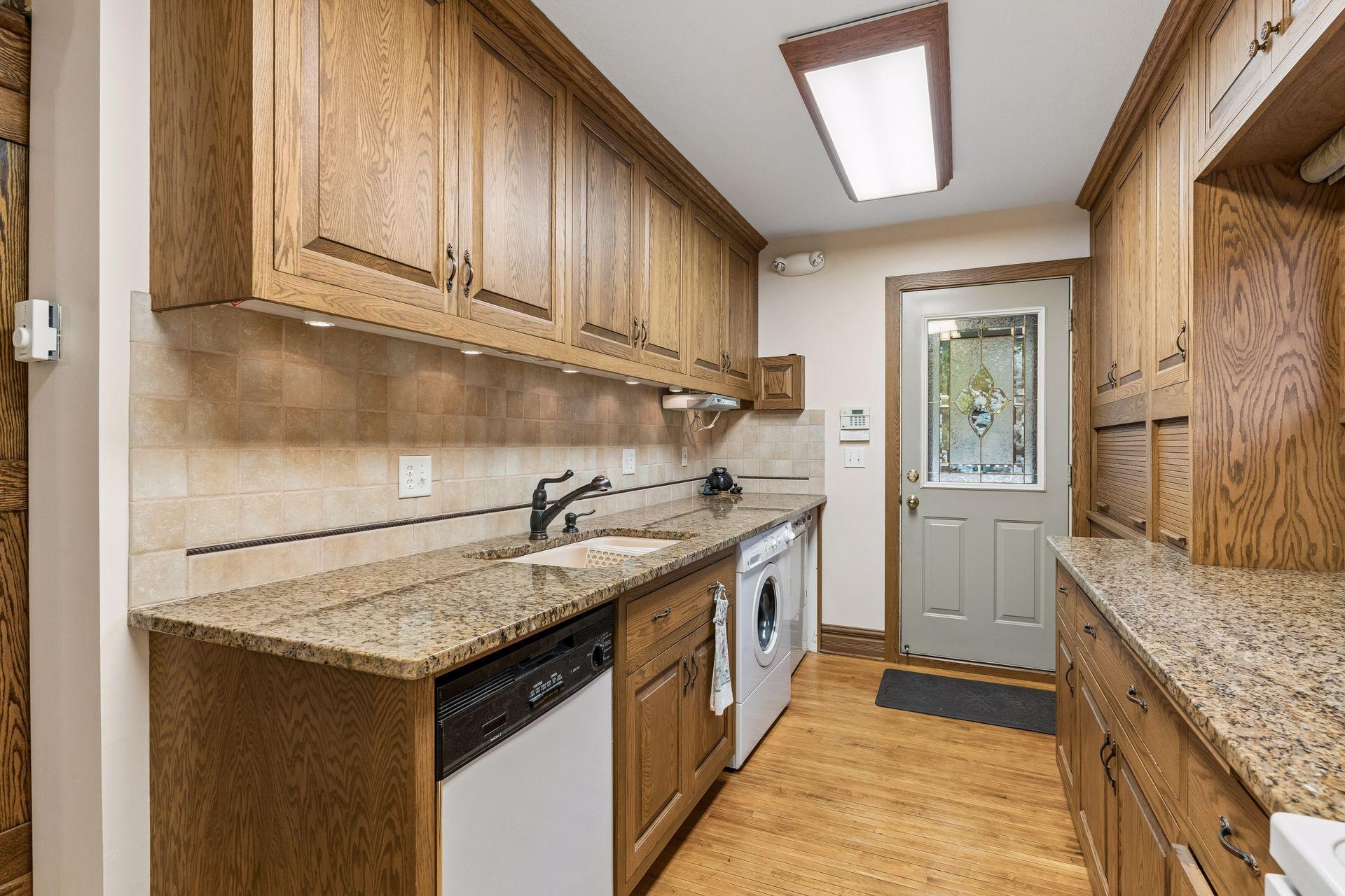 8 Bates Avenue Property Photo 42
