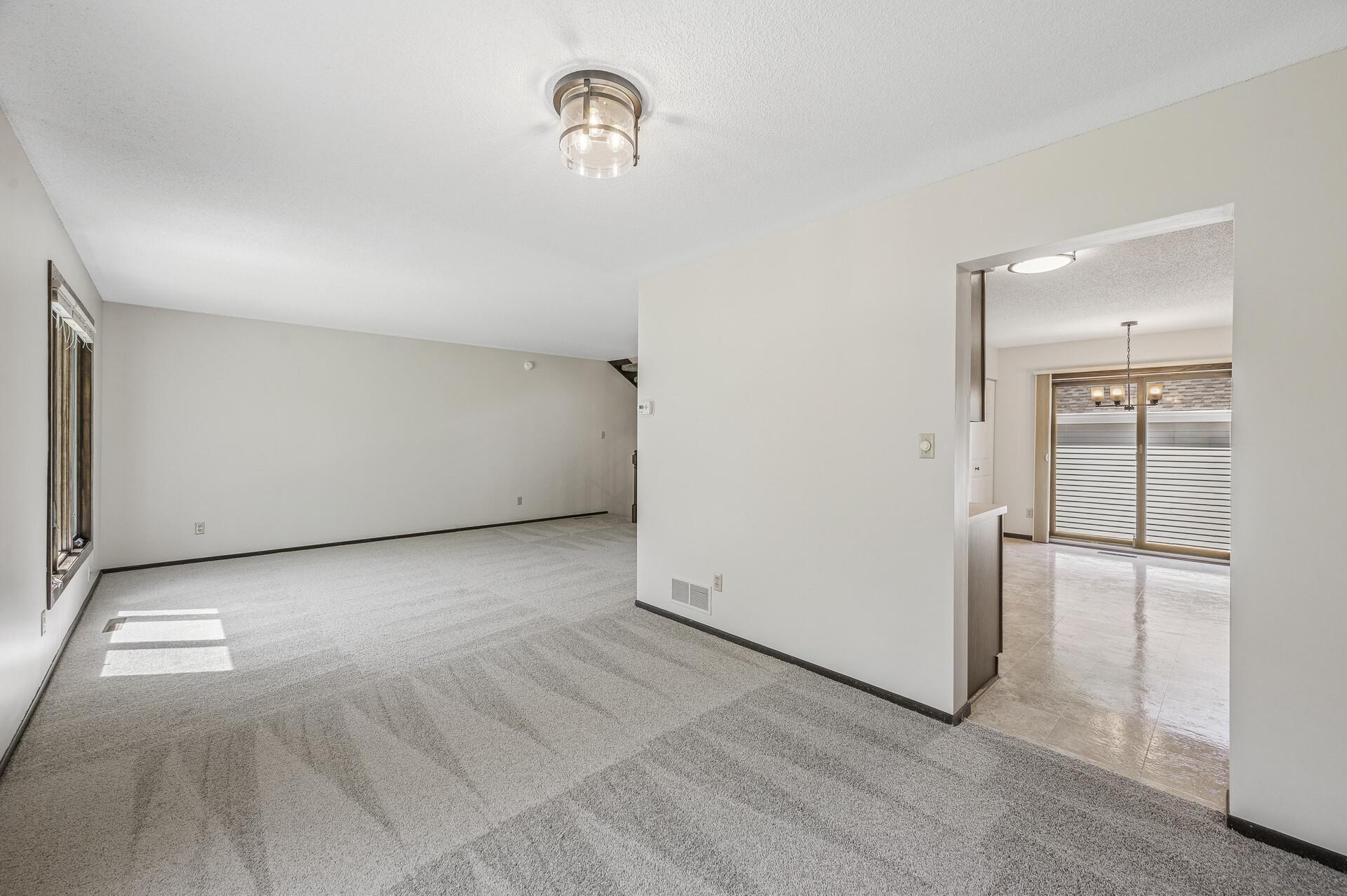 1174 Saint Clair Avenue Property Photo 12
