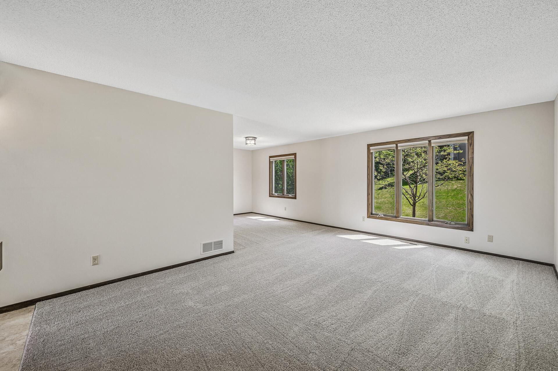 1174 Saint Clair Avenue Property Photo 13