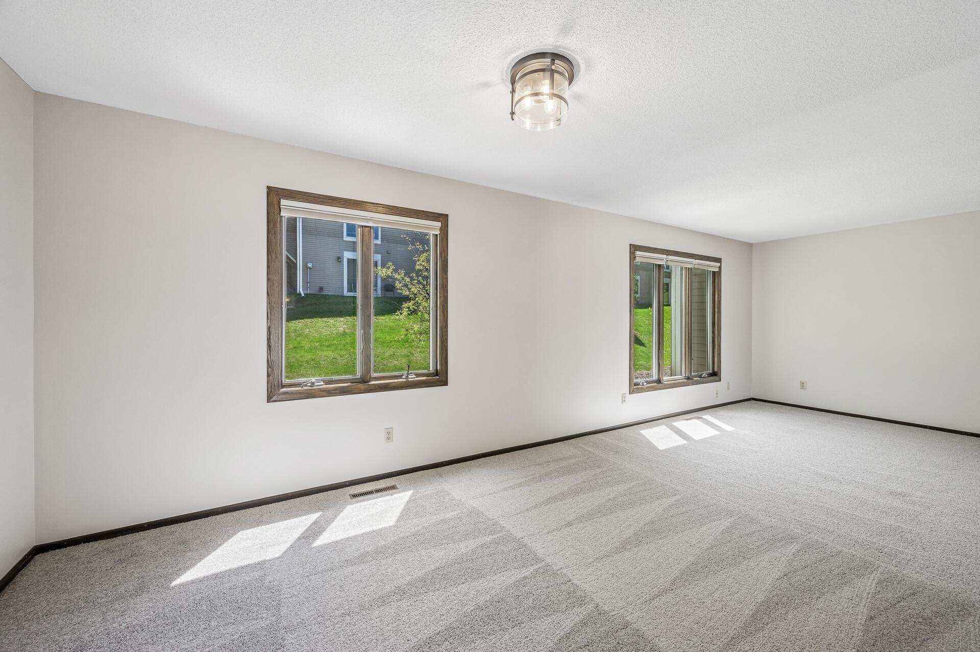 1174 Saint Clair Avenue Property Photo 14