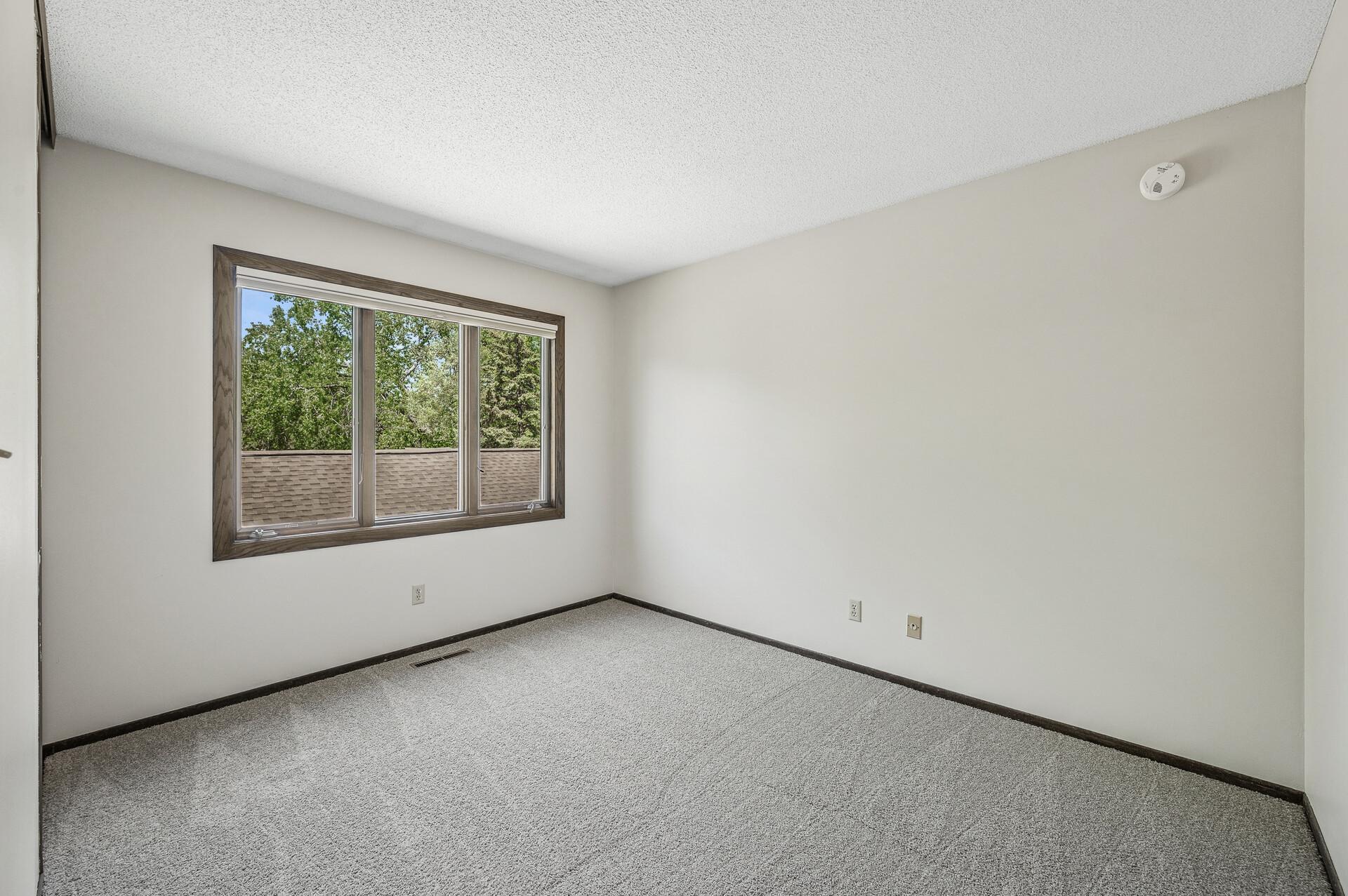 1174 Saint Clair Avenue Property Photo 24