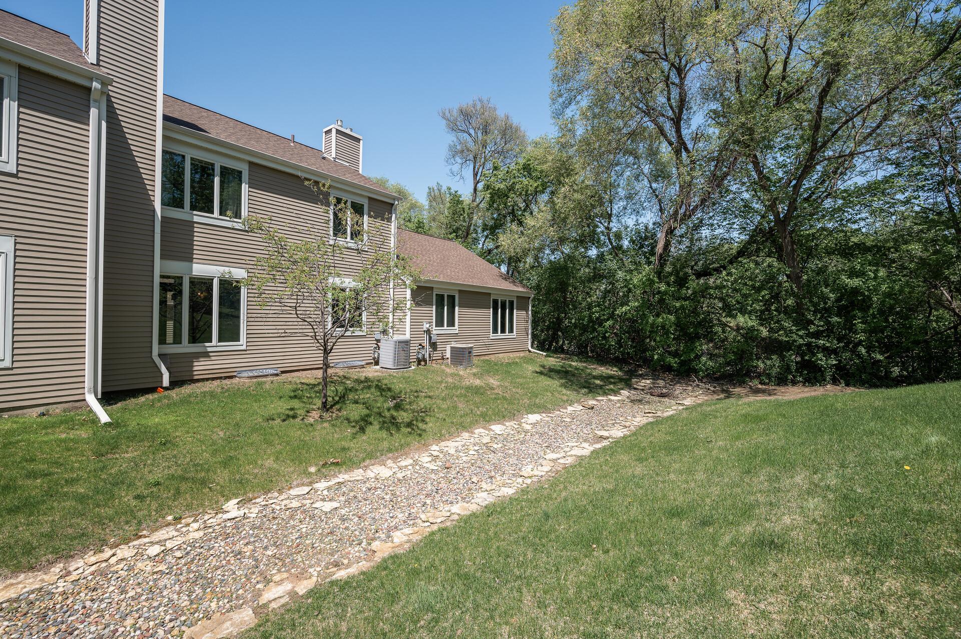 1174 Saint Clair Avenue Property Photo 45