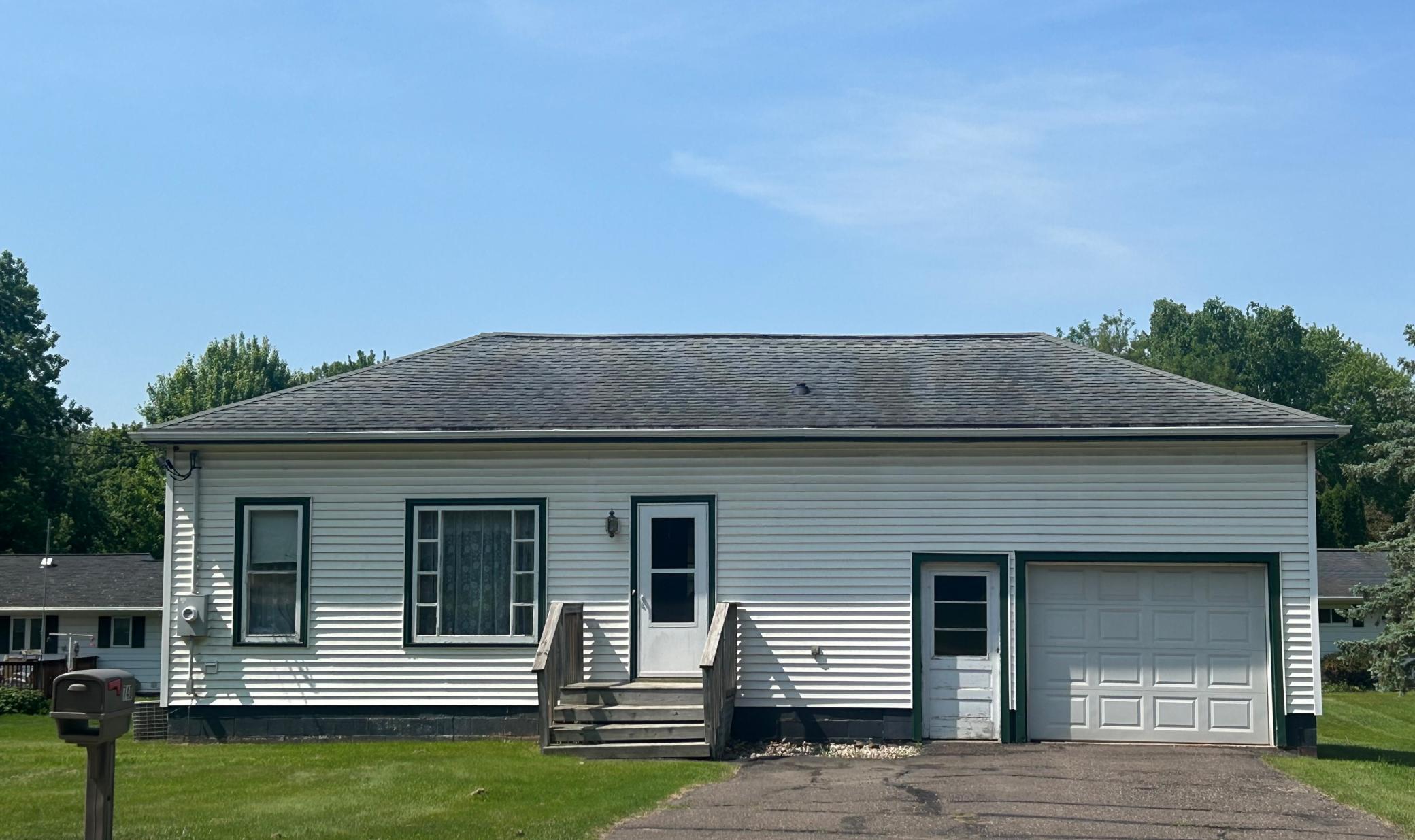 740 1st Street Property Photo 1