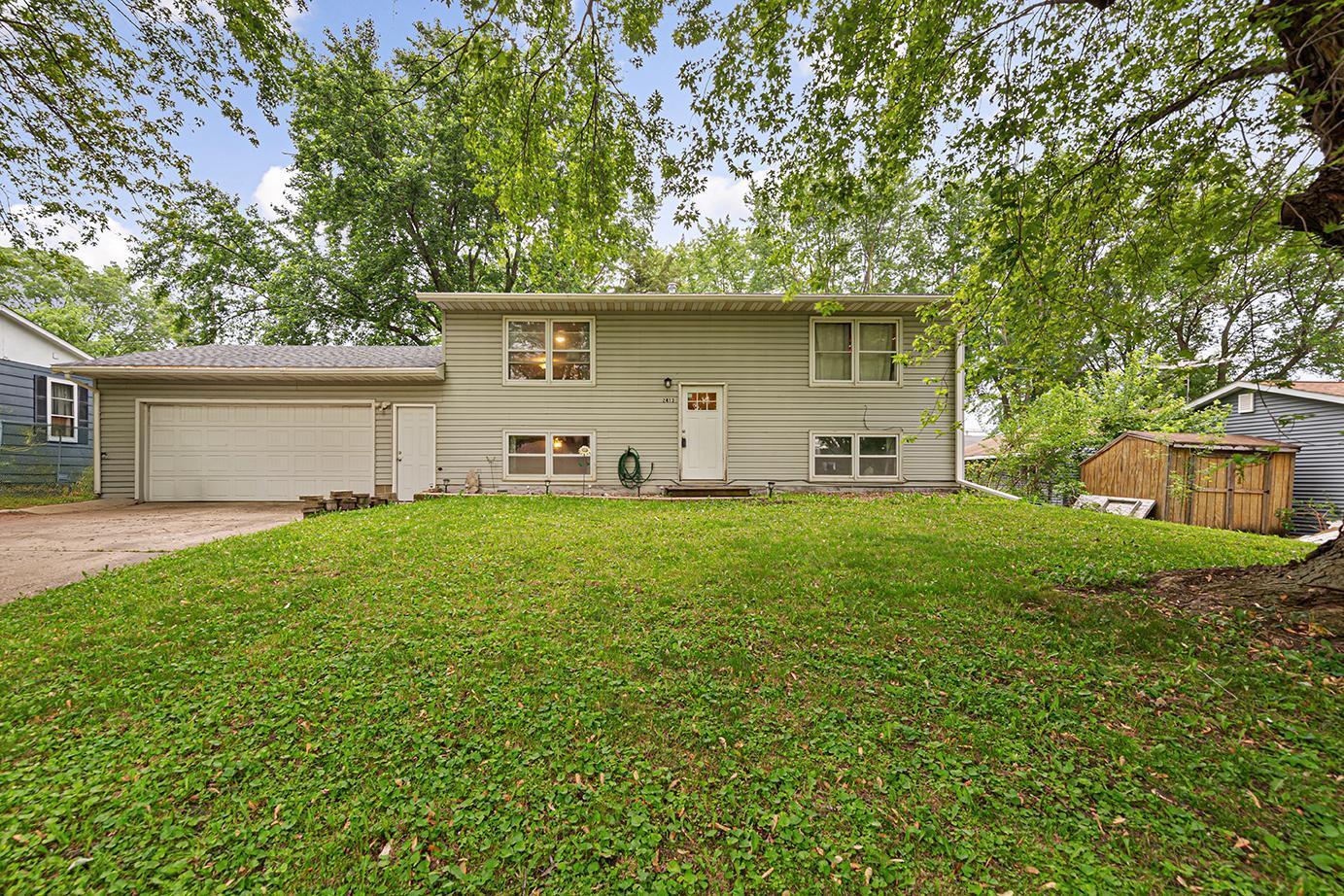 2413 Larson Avenue Property Photo 1