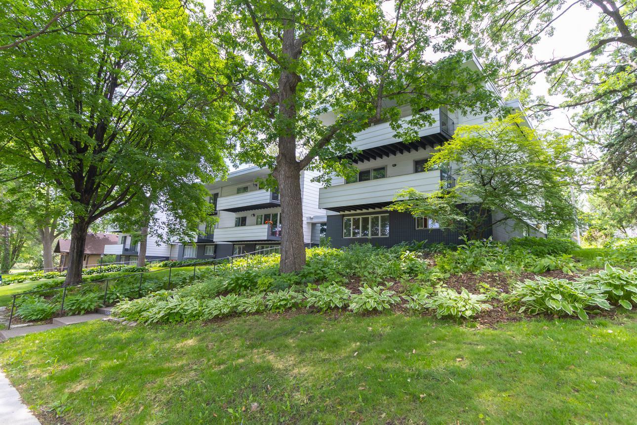 1269 Cleveland Avenue 2b Property Photo 2