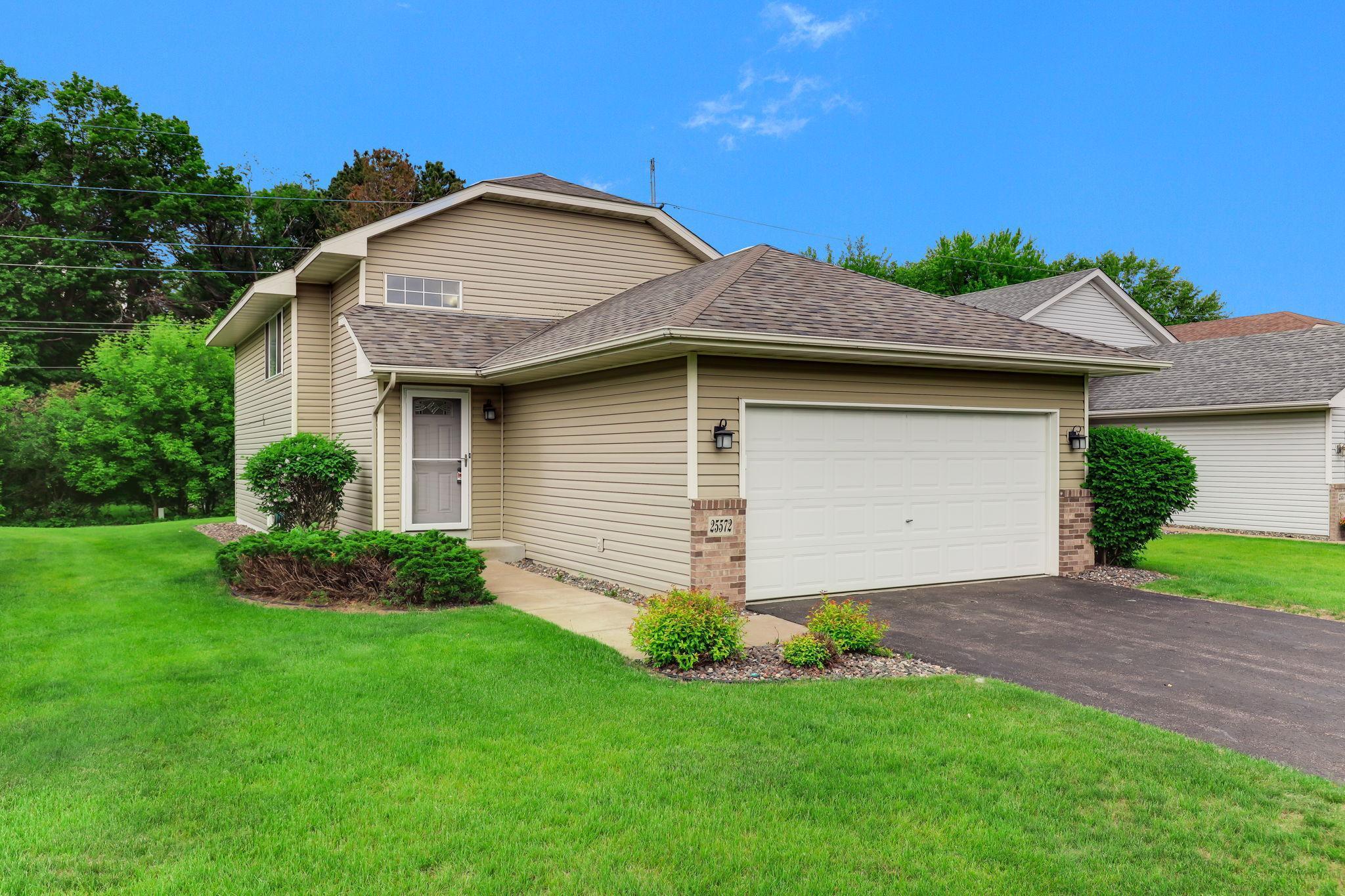 25572 Forest Boulevard Lane Property Photo