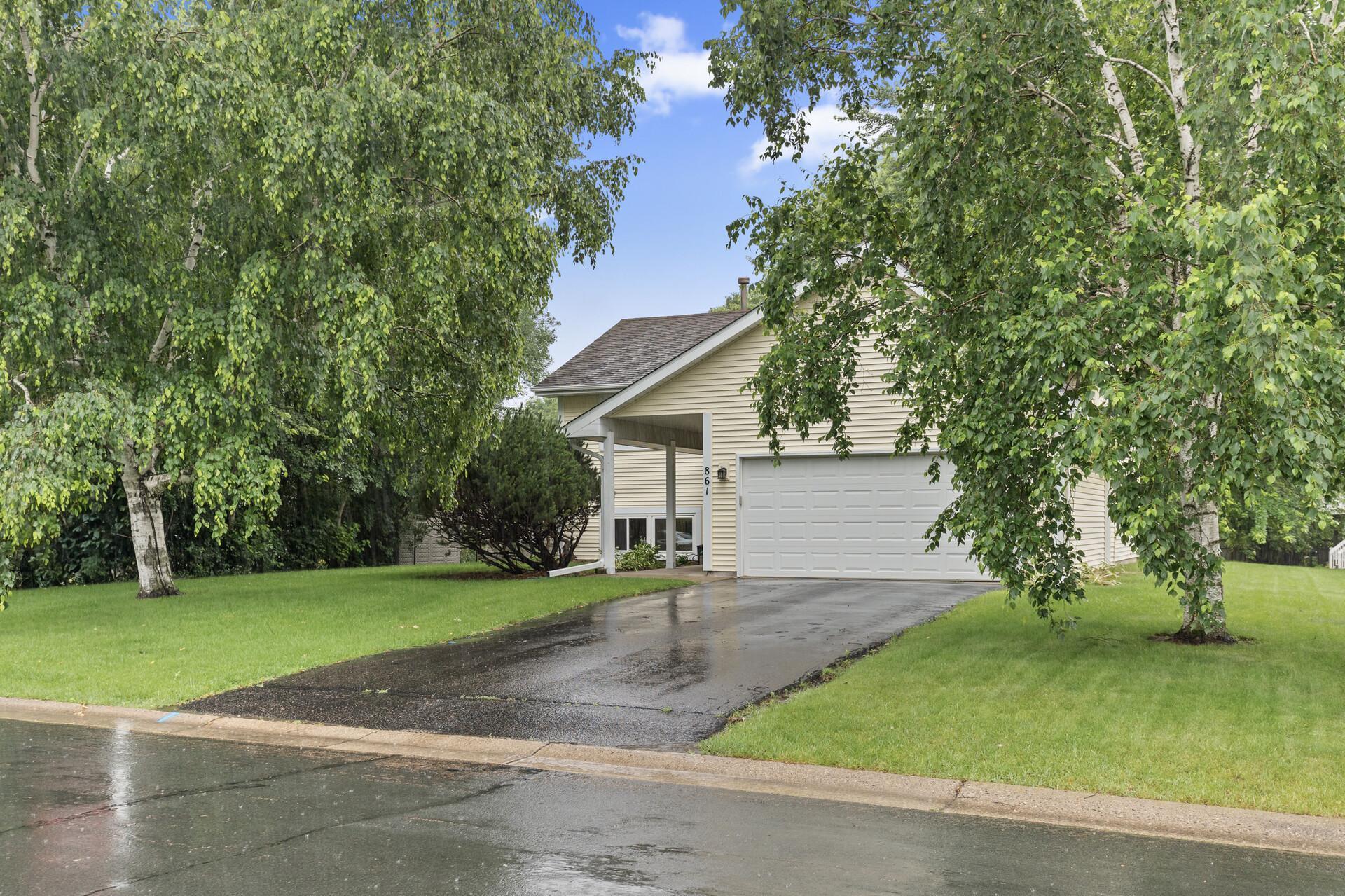 861 Lake Susan Drive Property Photo 1