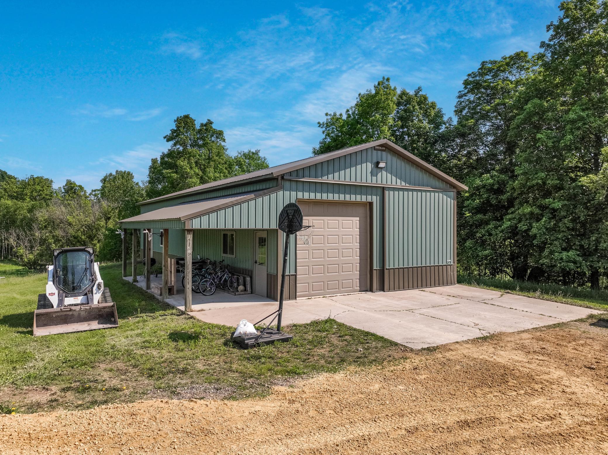 1620 County Road X Property Photo 7