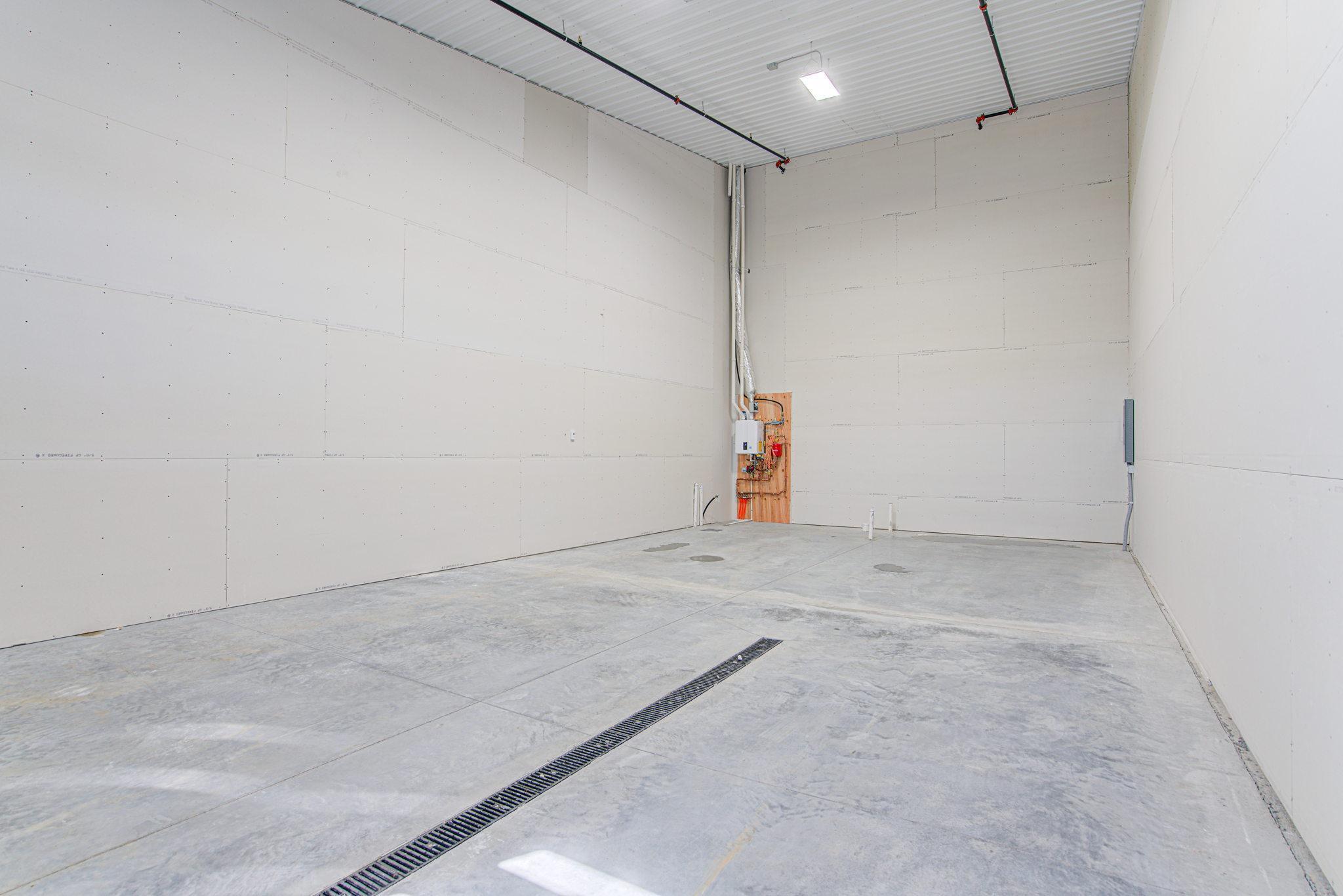 721 Industrial Boulevard E5 Property Photo 24