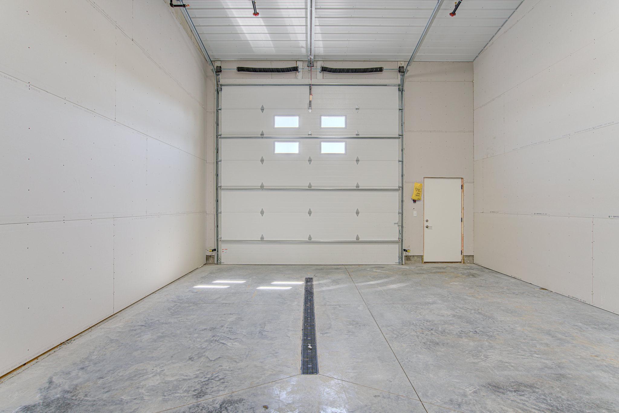 721 Industrial Boulevard E5 Property Photo 26