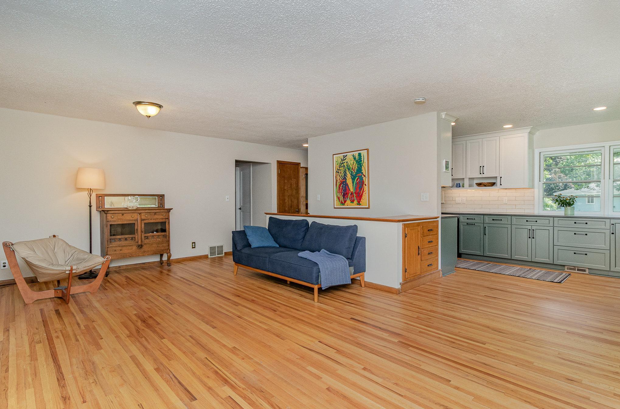 16522 Elm Drive Property Photo 6