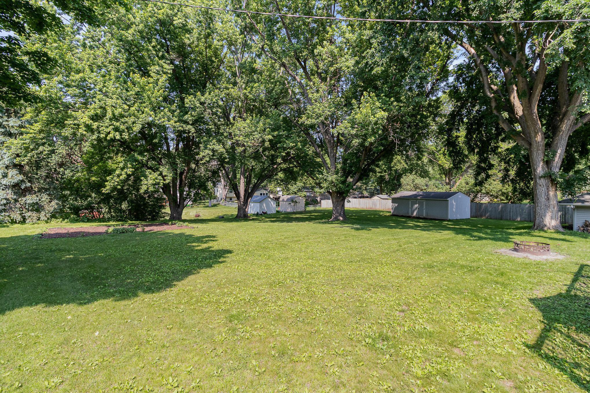 16522 Elm Drive Property Photo 24