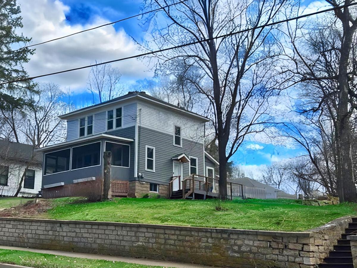 816 Vine Street