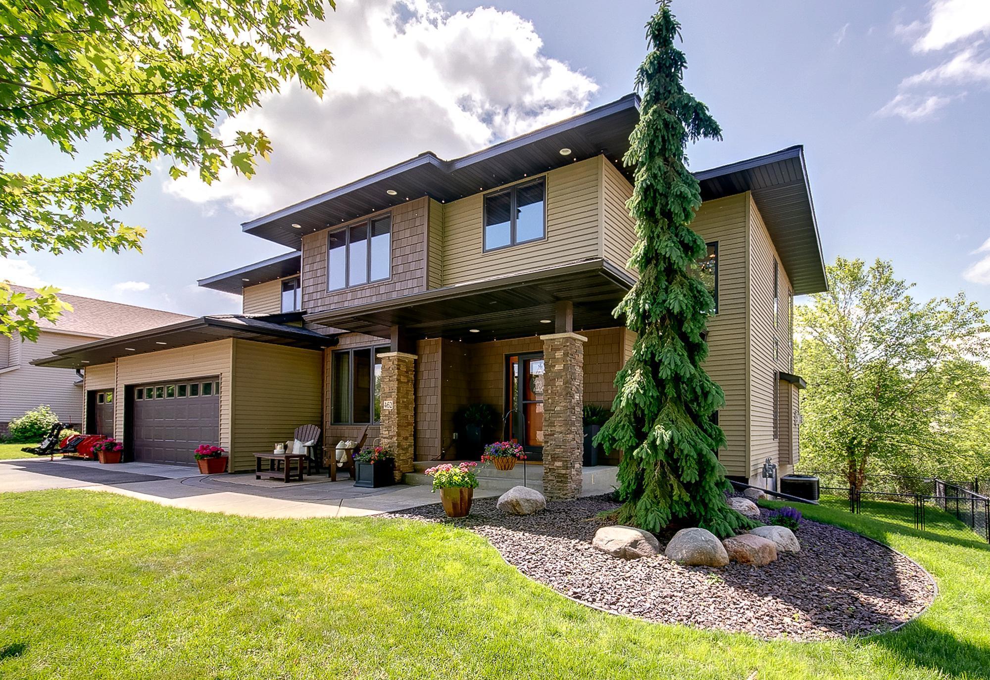 462 Rowena Curve