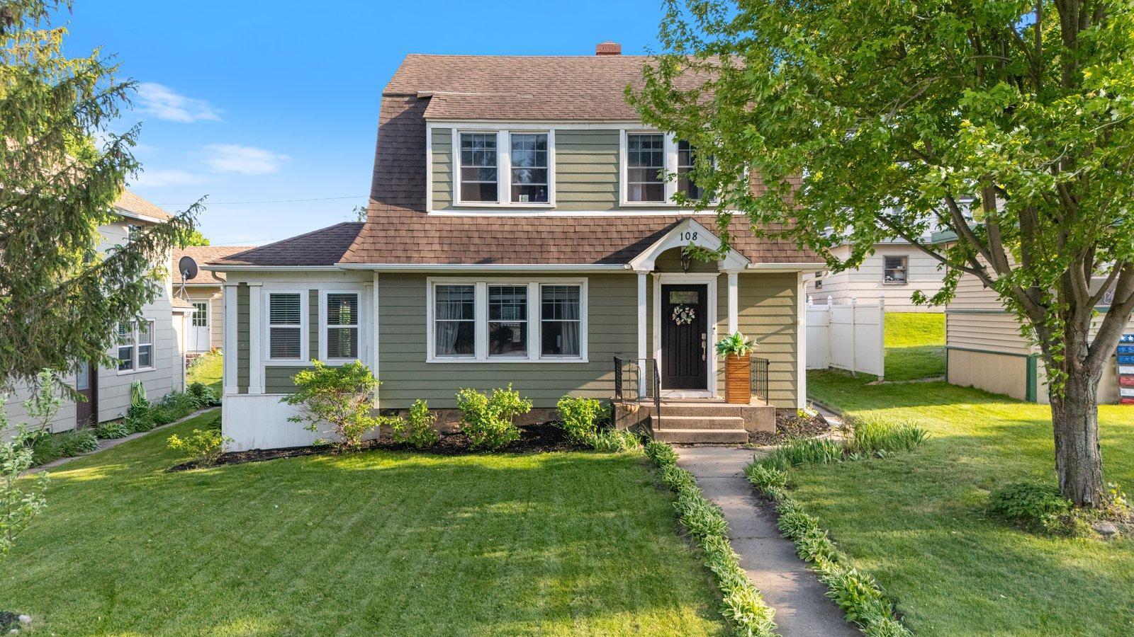 108 Roosevelt Street Property Photo 1