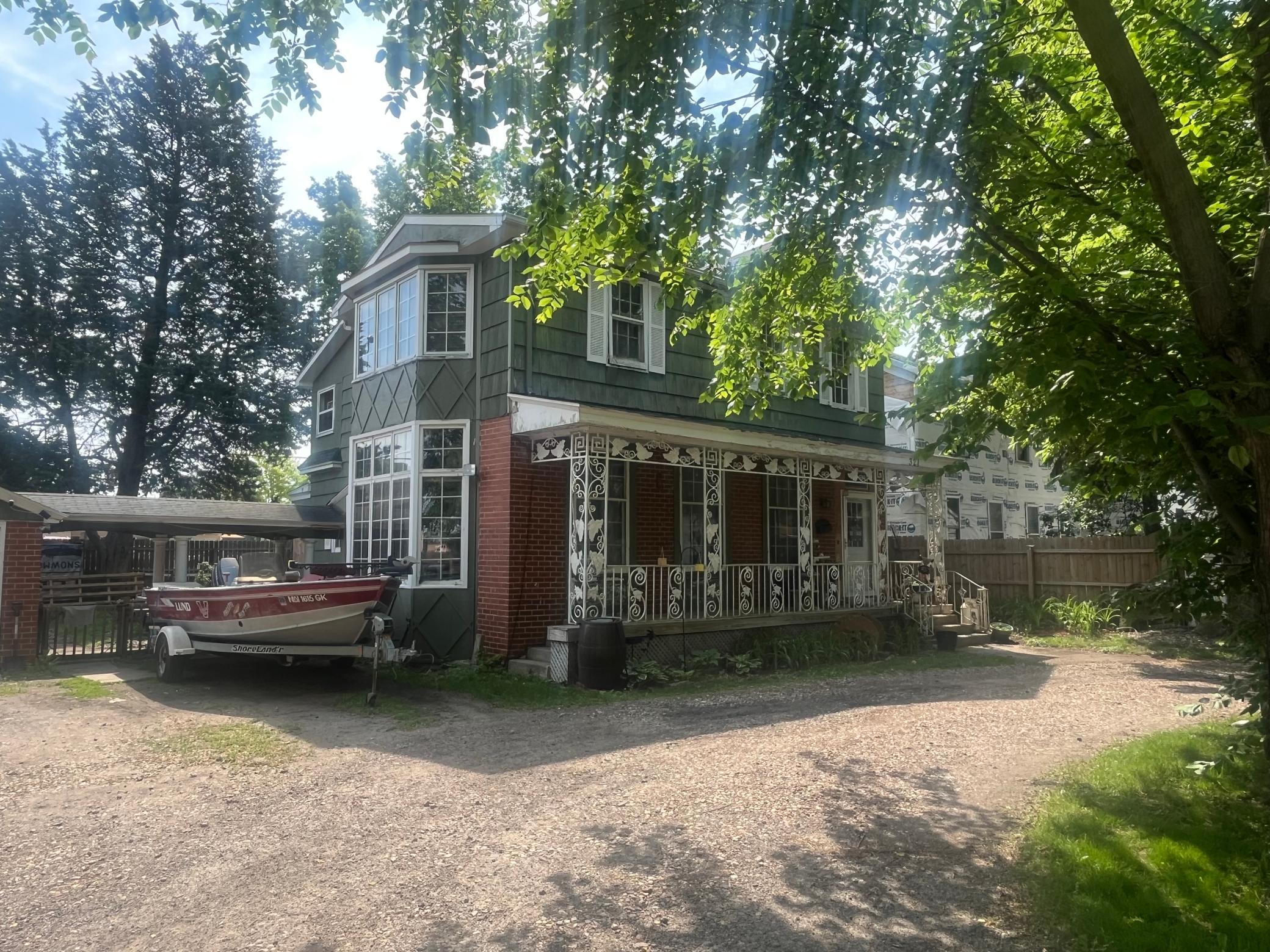 321 7th Street Property Photo 1