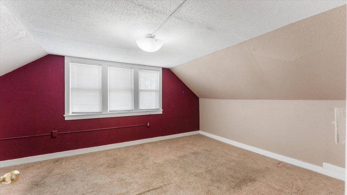 1125 9th Avenue Property Photo 12