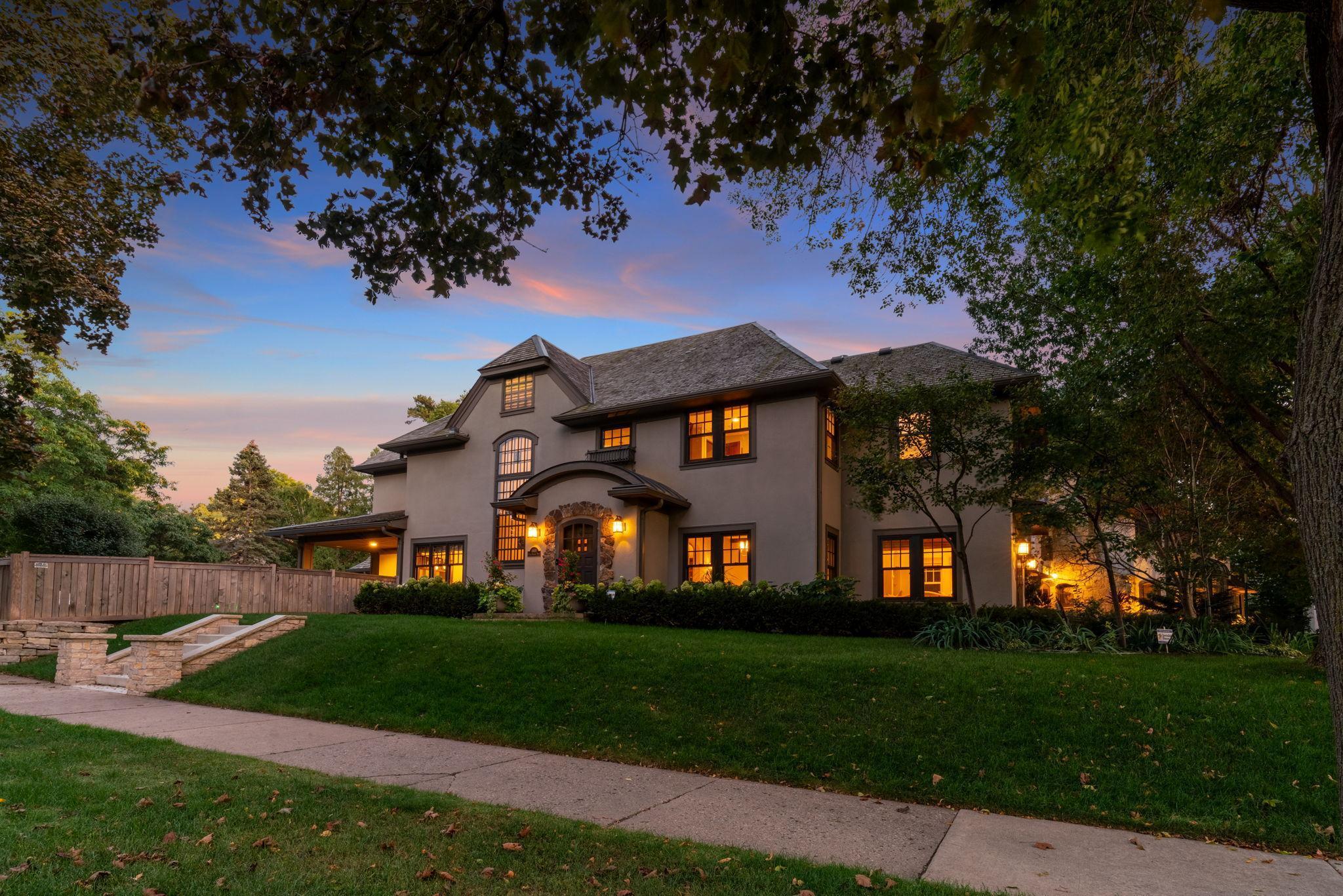 4601 E Lake Harriet Parkway Property Photo