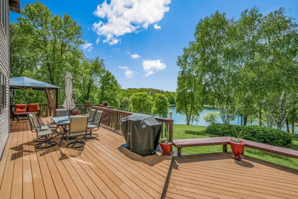 17002 260th Street Property Photo 1
