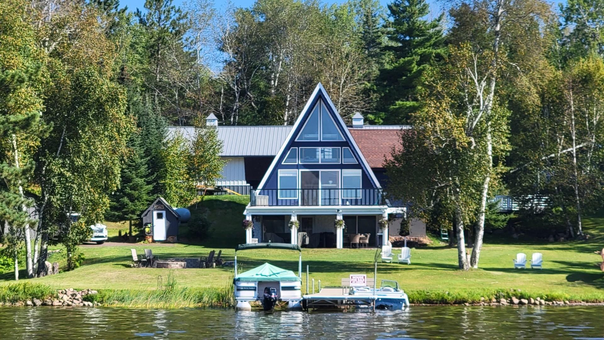 5226 Pontoon Bay Road Property Photo 1