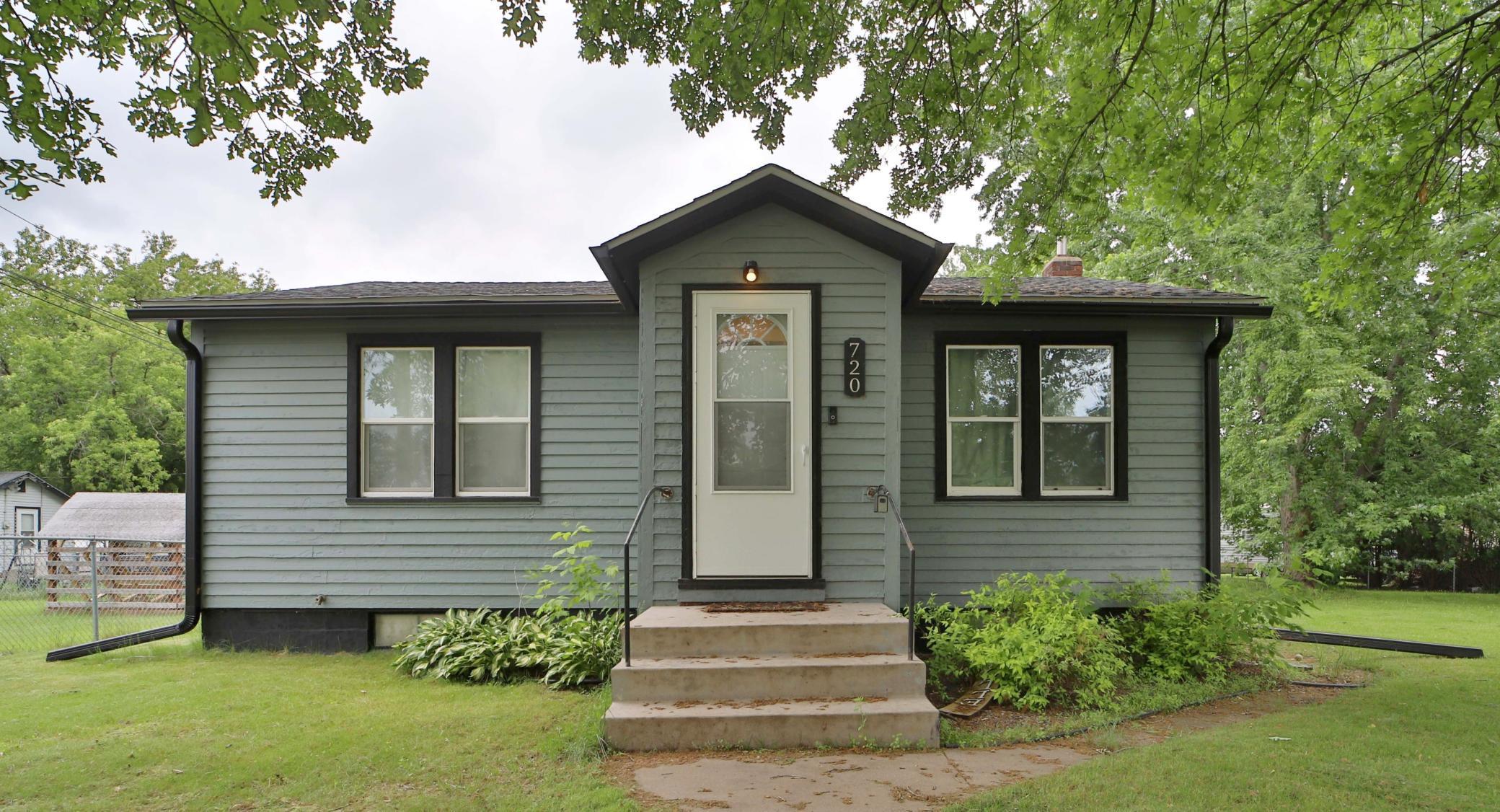 720 League Avenue Property Photo 1