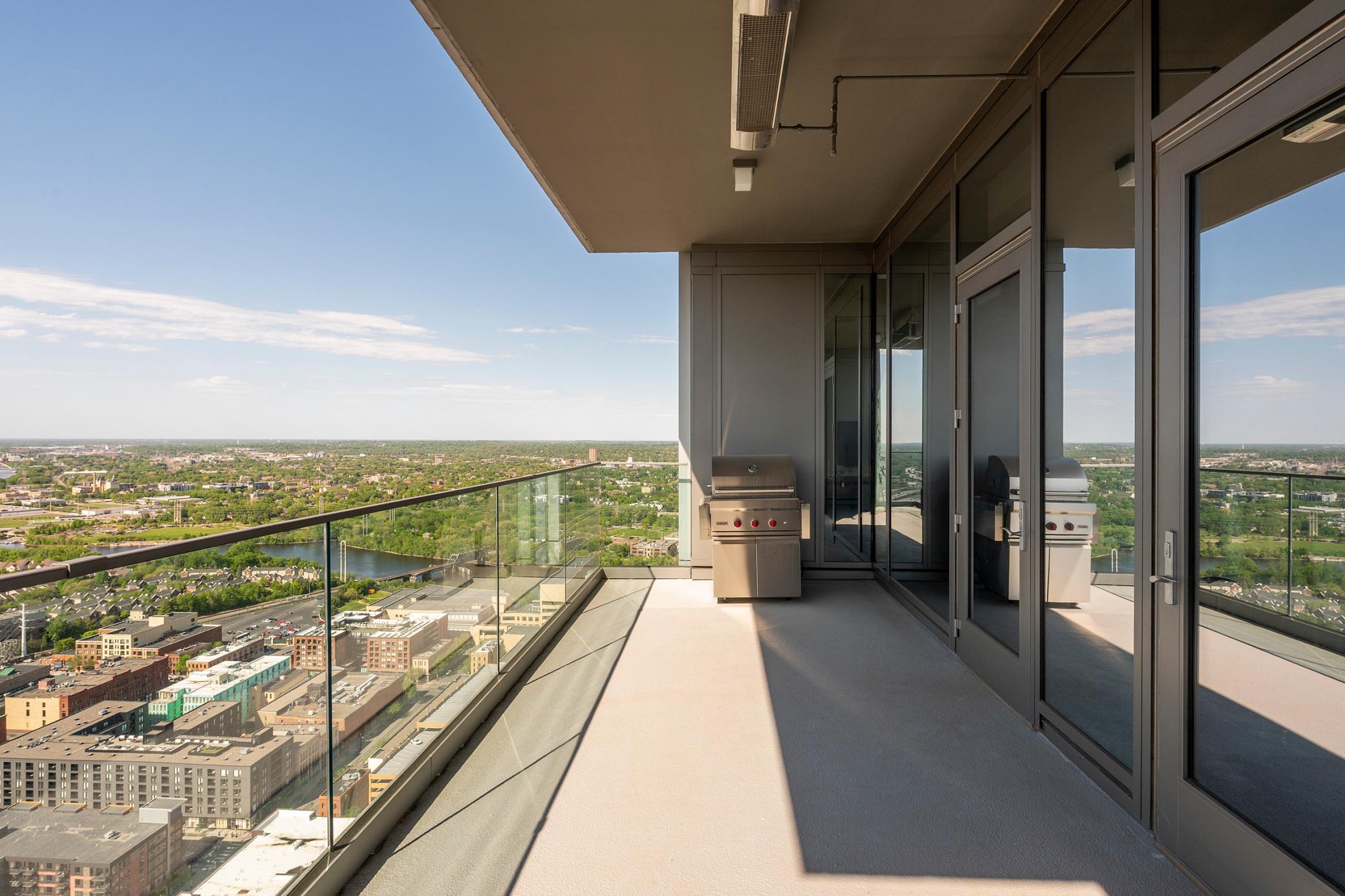 255 Hennepin Avenue 3404 Property Photo 45