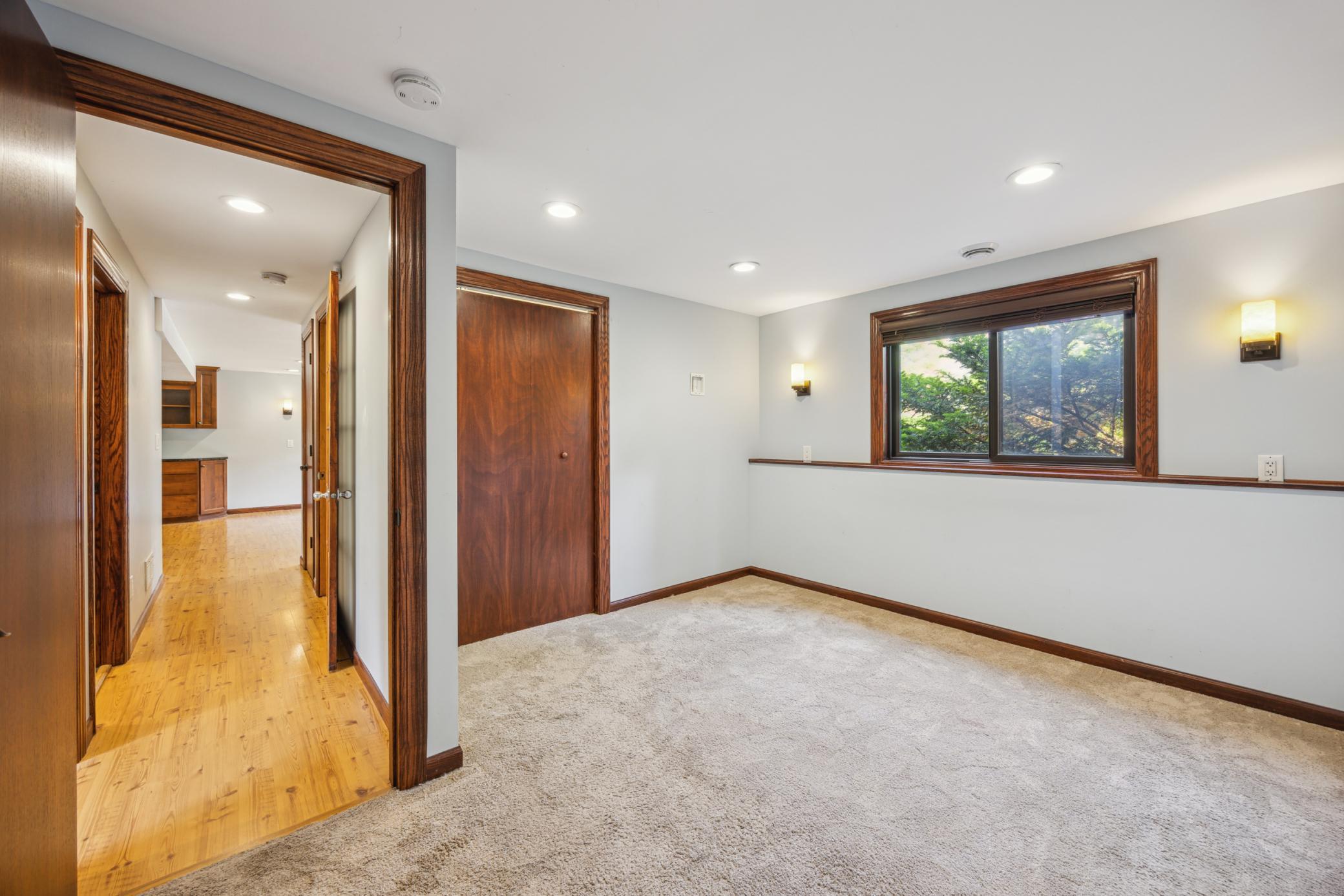 2421 Laurel Avenue Property Photo 19