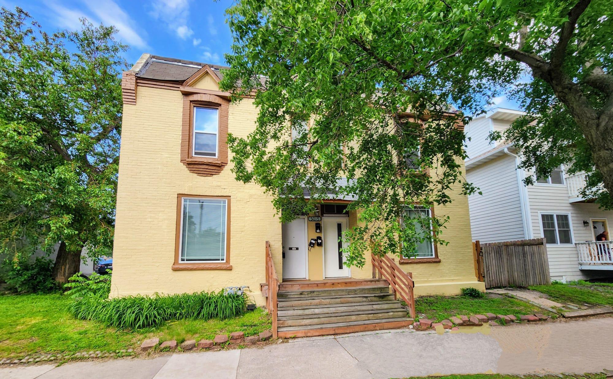 3035 Aldrich Avenue Property Photo
