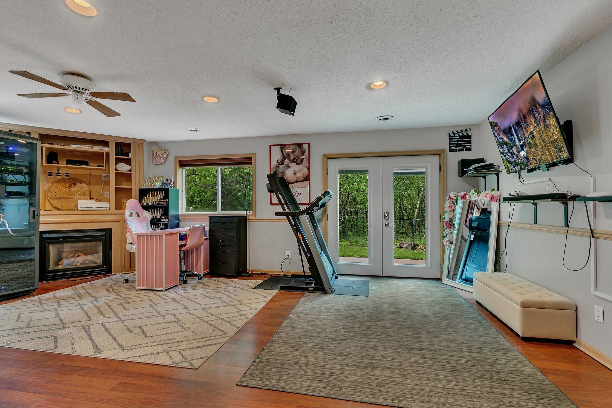 1114 Summit Way Property Photo 12