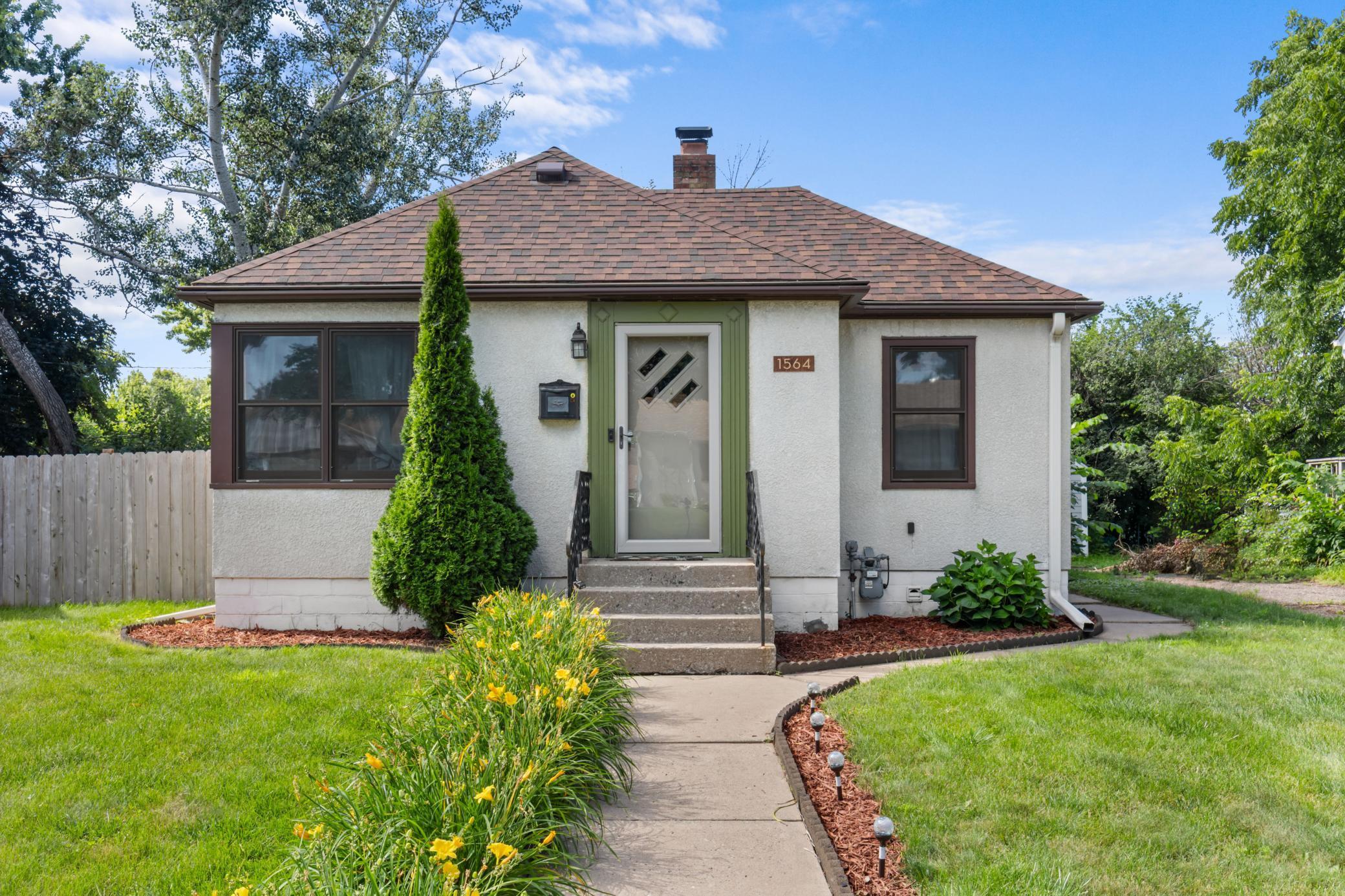 1564 Arlington Avenue Property Photo 1