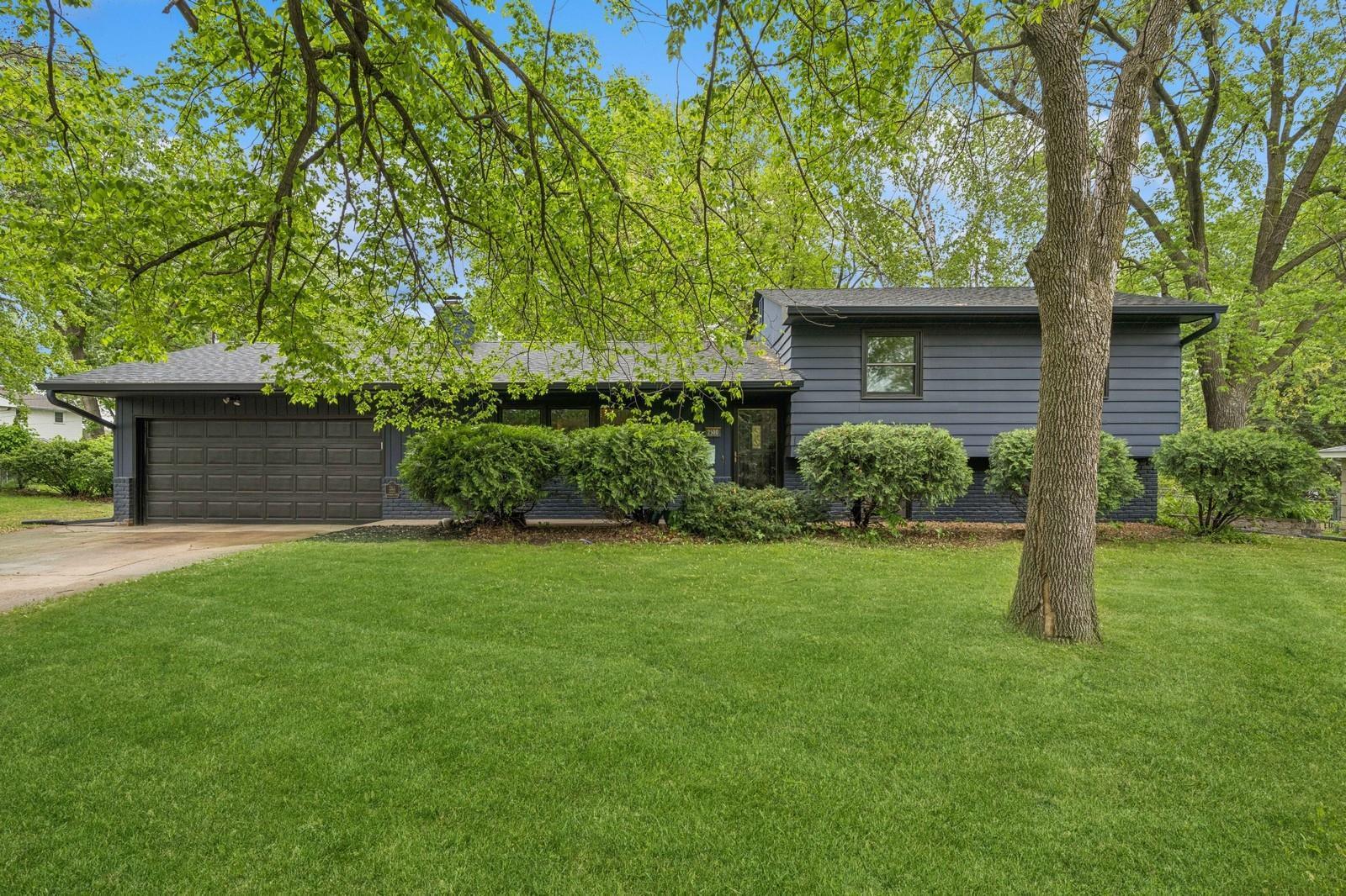 2500 Ensign Avenue Property Photo 1