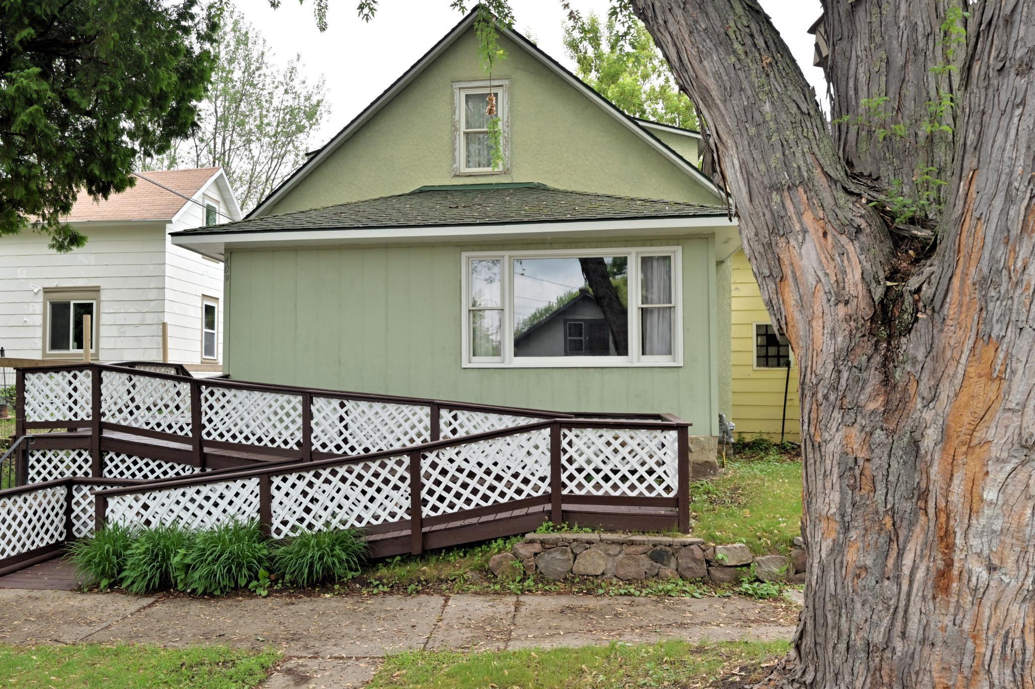 409 3rd Street Property Photo 1
