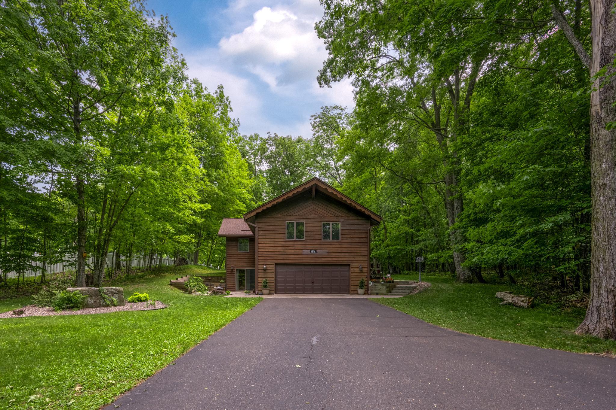 840 Park Drive Property Photo 1