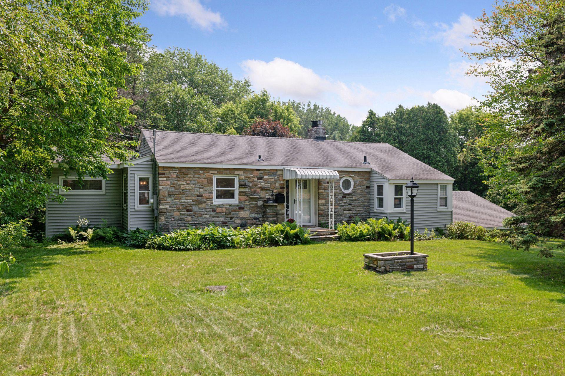 4109 W 84th Street Property Photo 1