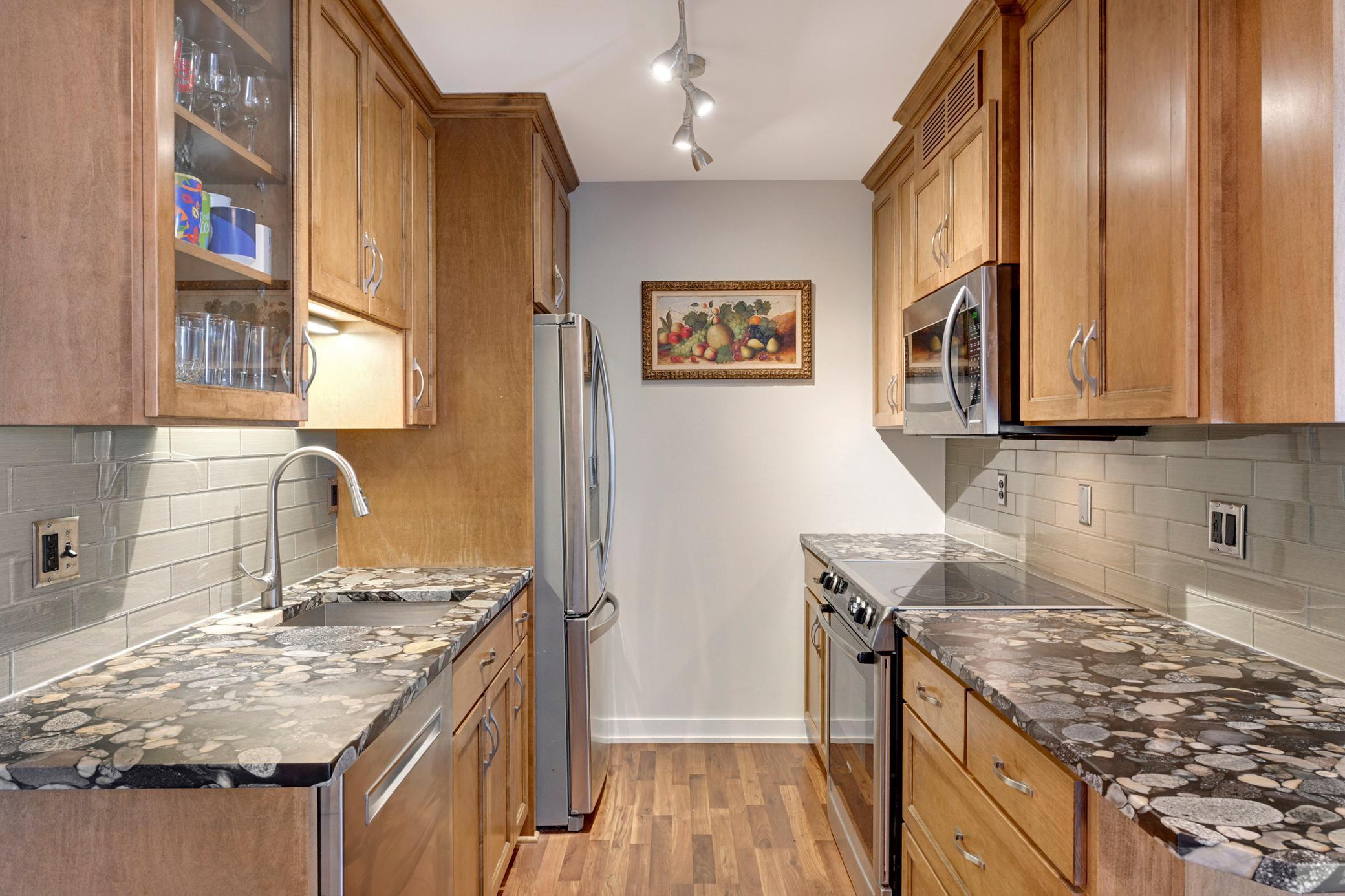 1225 Lasalle Avenue 902 Property Photo 8