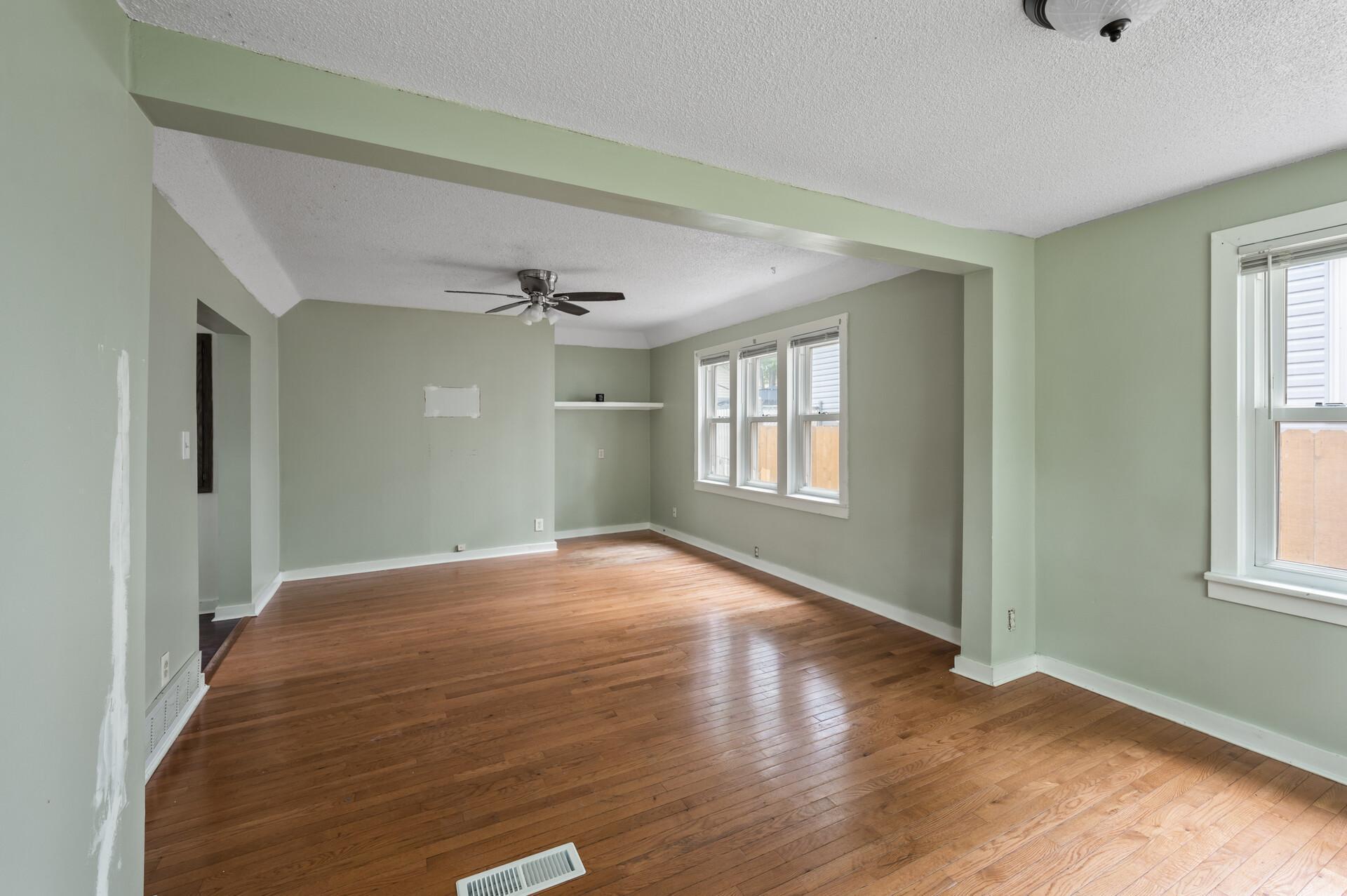 4229 5th Street Property Photo 7