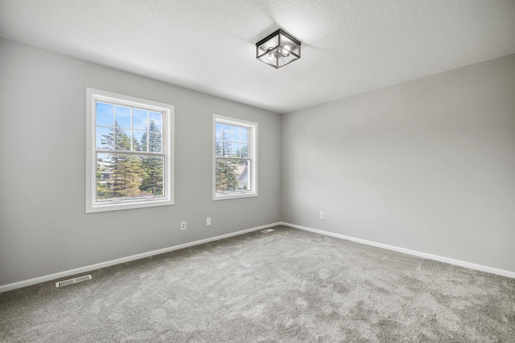 13 Echo Lake Boulevard Property Photo 20