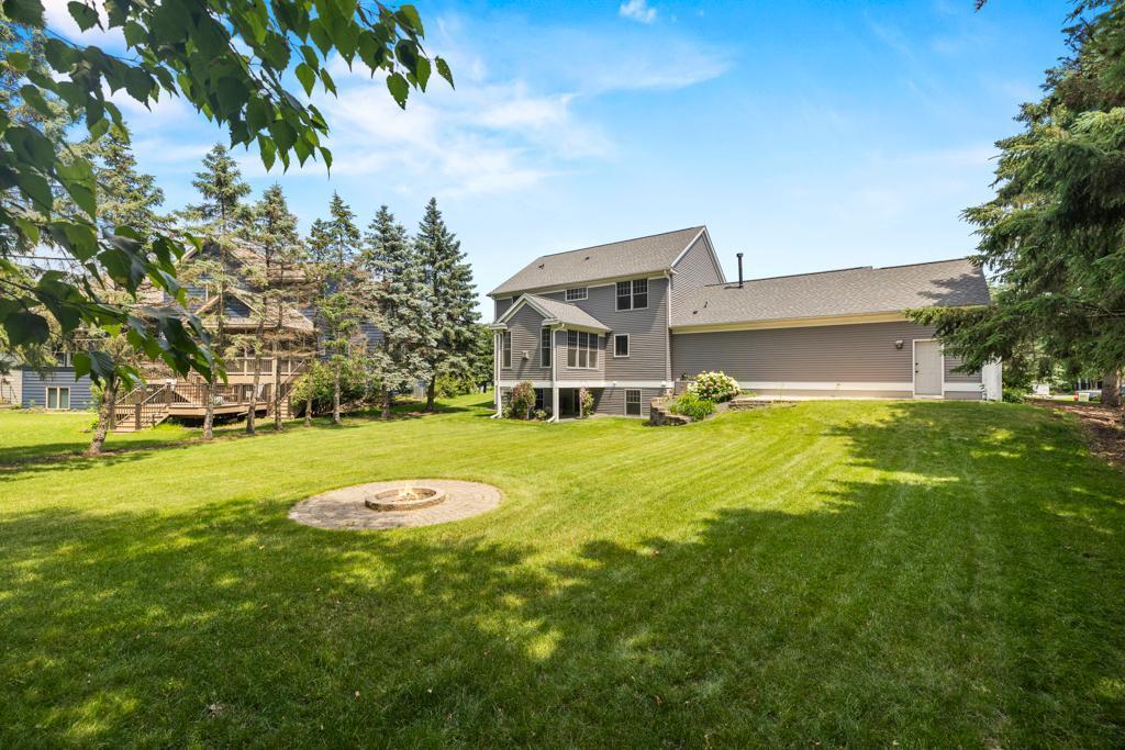 13 Echo Lake Boulevard Property Photo 38