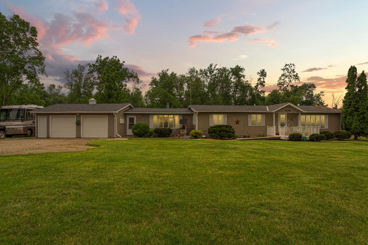 18221 Roberds Lake Boulevard Property Photo 4