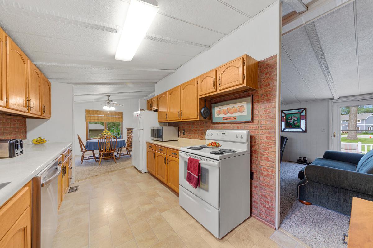 18221 Roberds Lake Boulevard Property Photo 15