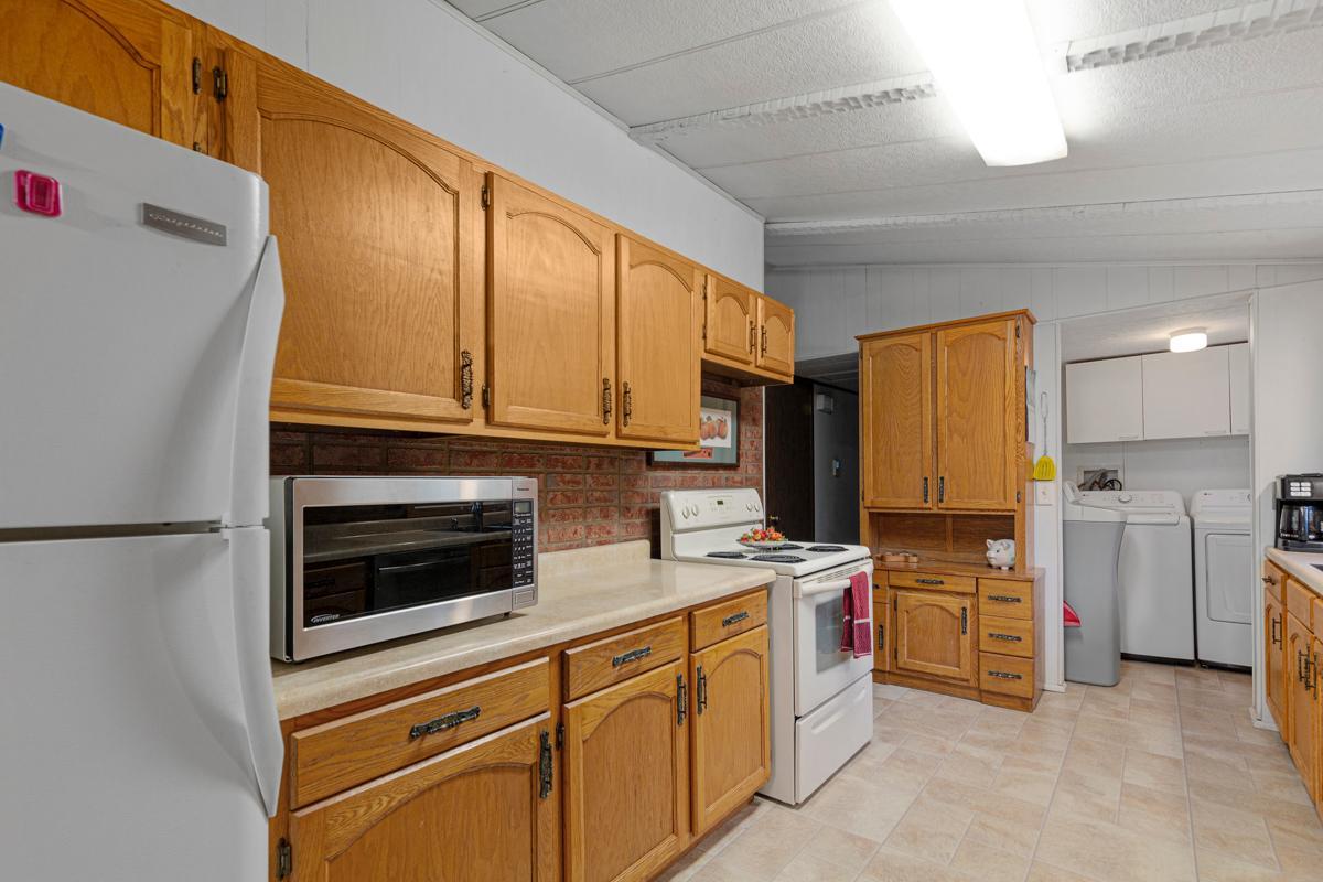 18221 Roberds Lake Boulevard Property Photo 16