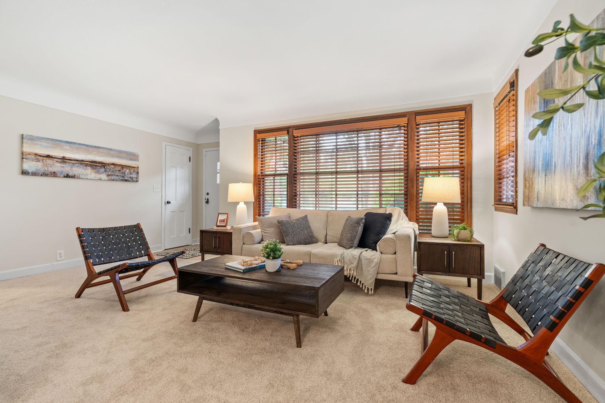 2709 Ewing Avenue Property Photo 6