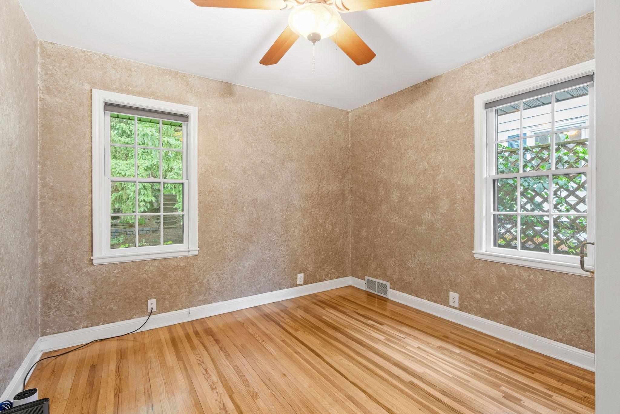 2709 Ewing Avenue Property Photo 19