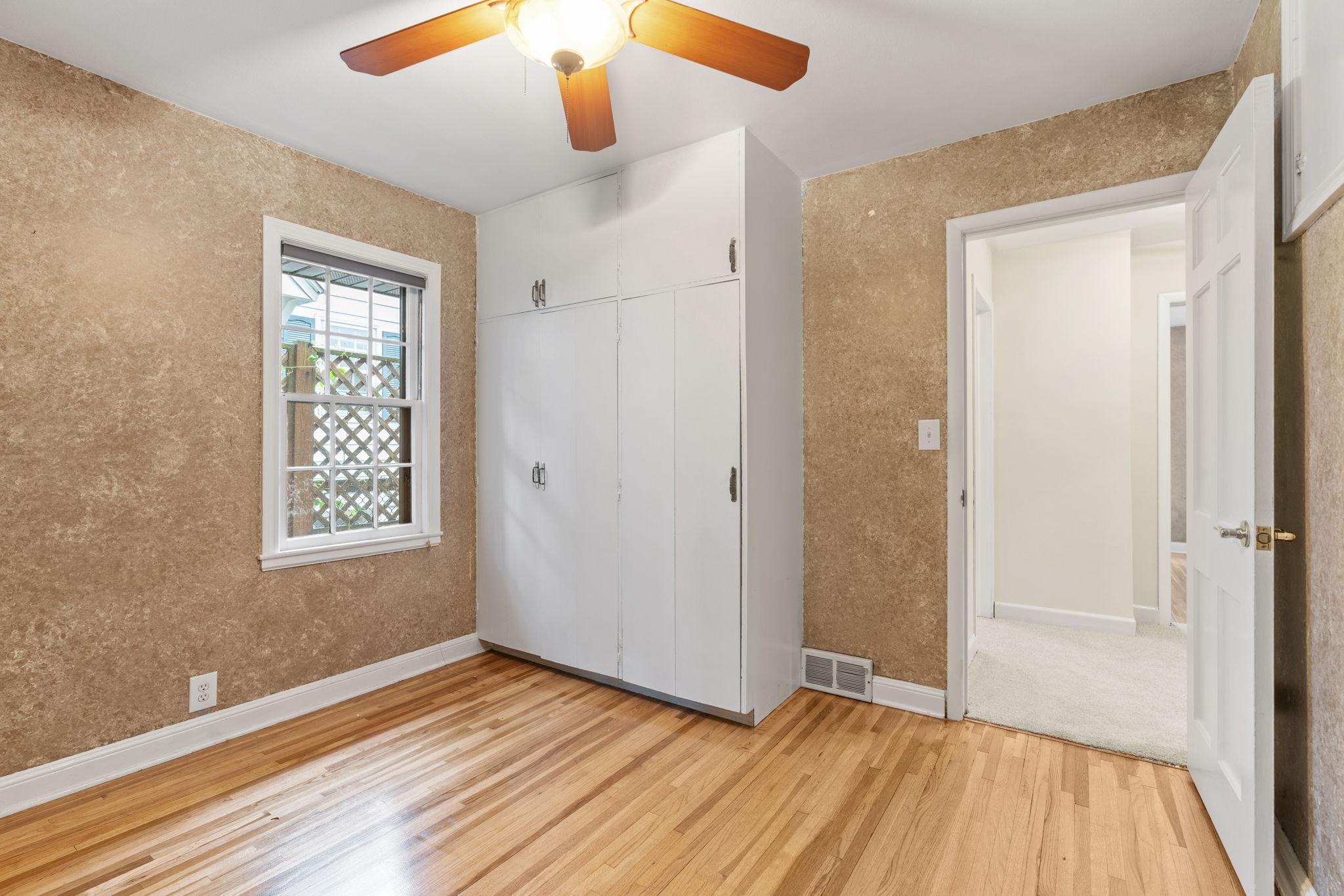 2709 Ewing Avenue Property Photo 20