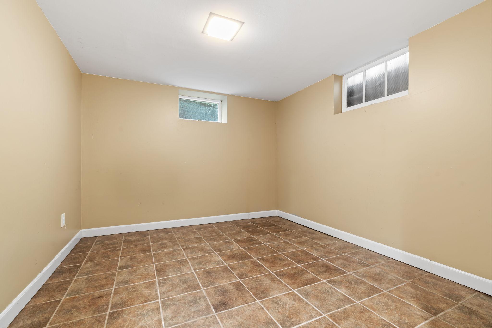 2709 Ewing Avenue Property Photo 27
